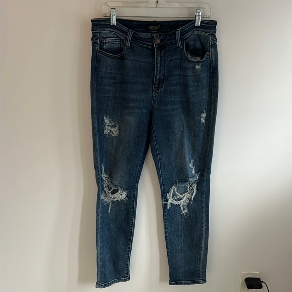 Judy Blue Destroyed Boyfriend Jeans